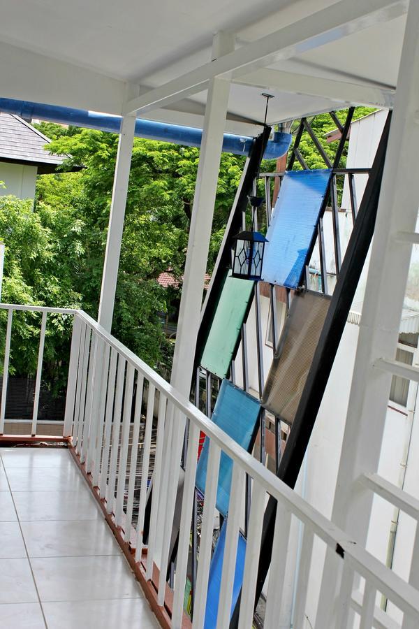 Everest Boutique Hotel バンコク都 エクステリア 写真