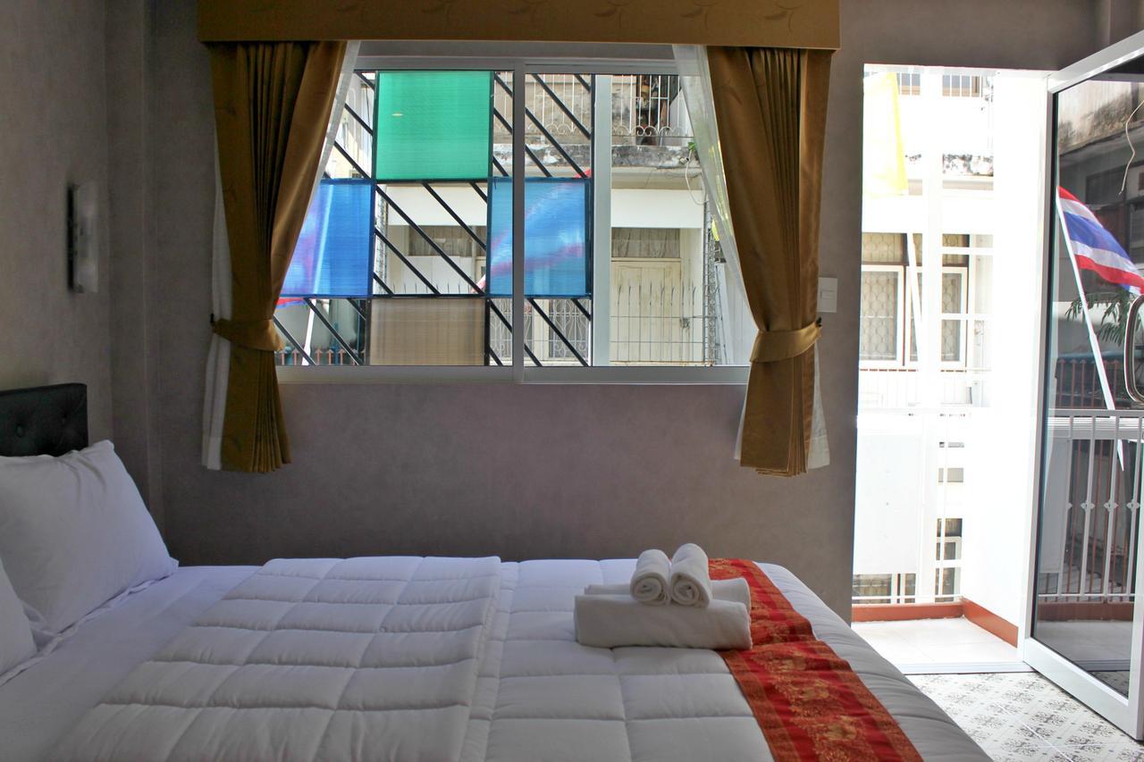 Everest Boutique Hotel バンコク都 エクステリア 写真