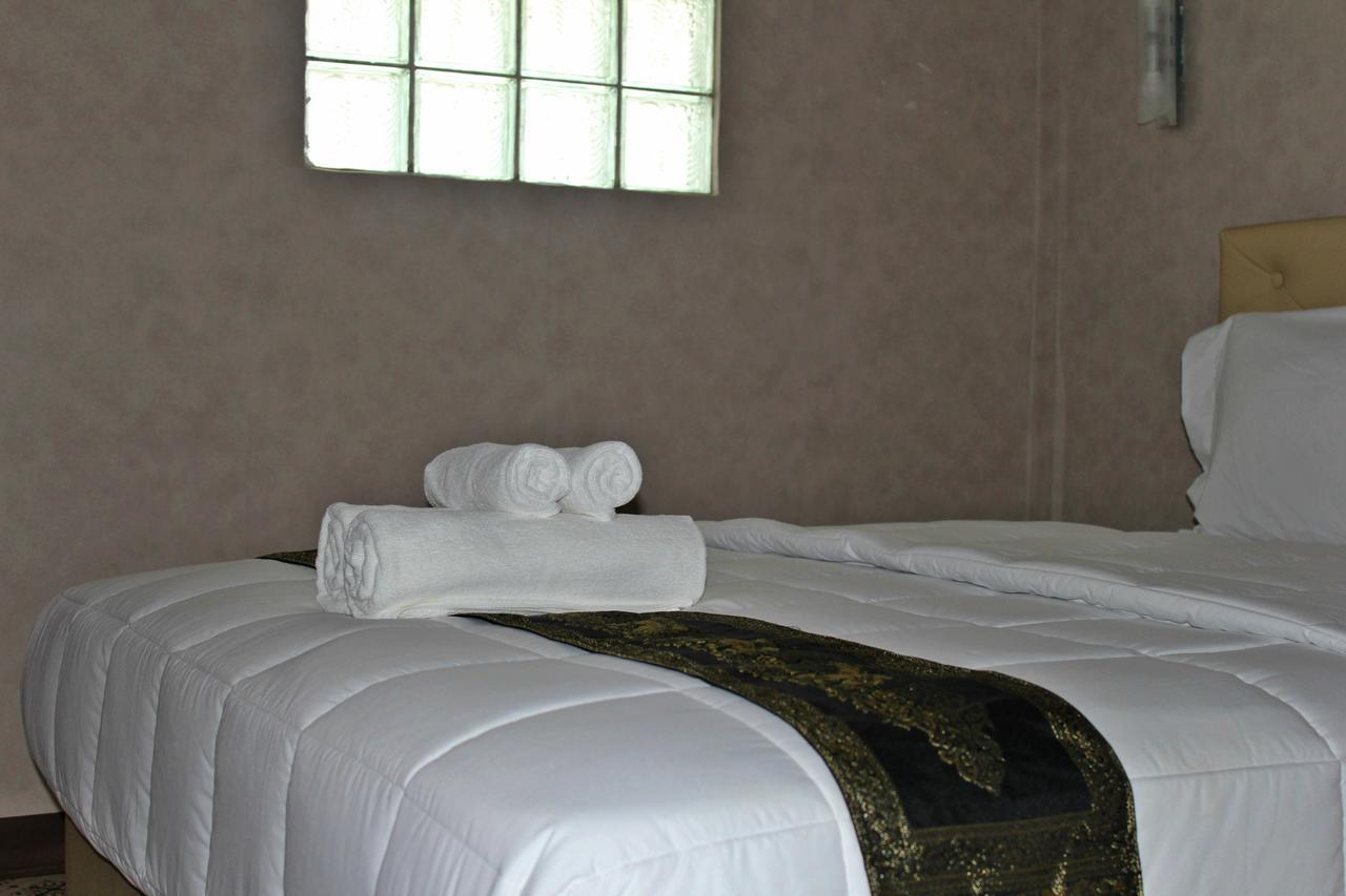 Everest Boutique Hotel バンコク都 エクステリア 写真
